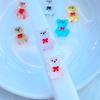 50 Stück Niedliche Mini Niedliche Cartoon Schleife Bär Nagelkunst Harz Designer Anhänger DIY Bastelbedarf für Nägel 3D Dekorationen Schmuck