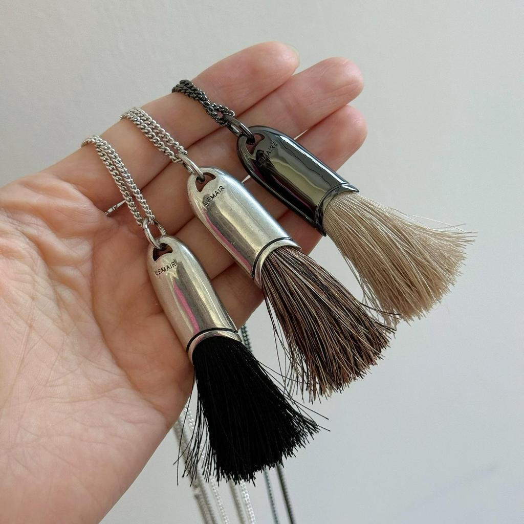Elegante Rosshaar-Quasten-Halskette - Vielseitige High-End-Pulloverkette mit Nischen-Design-Anhänger für Damen