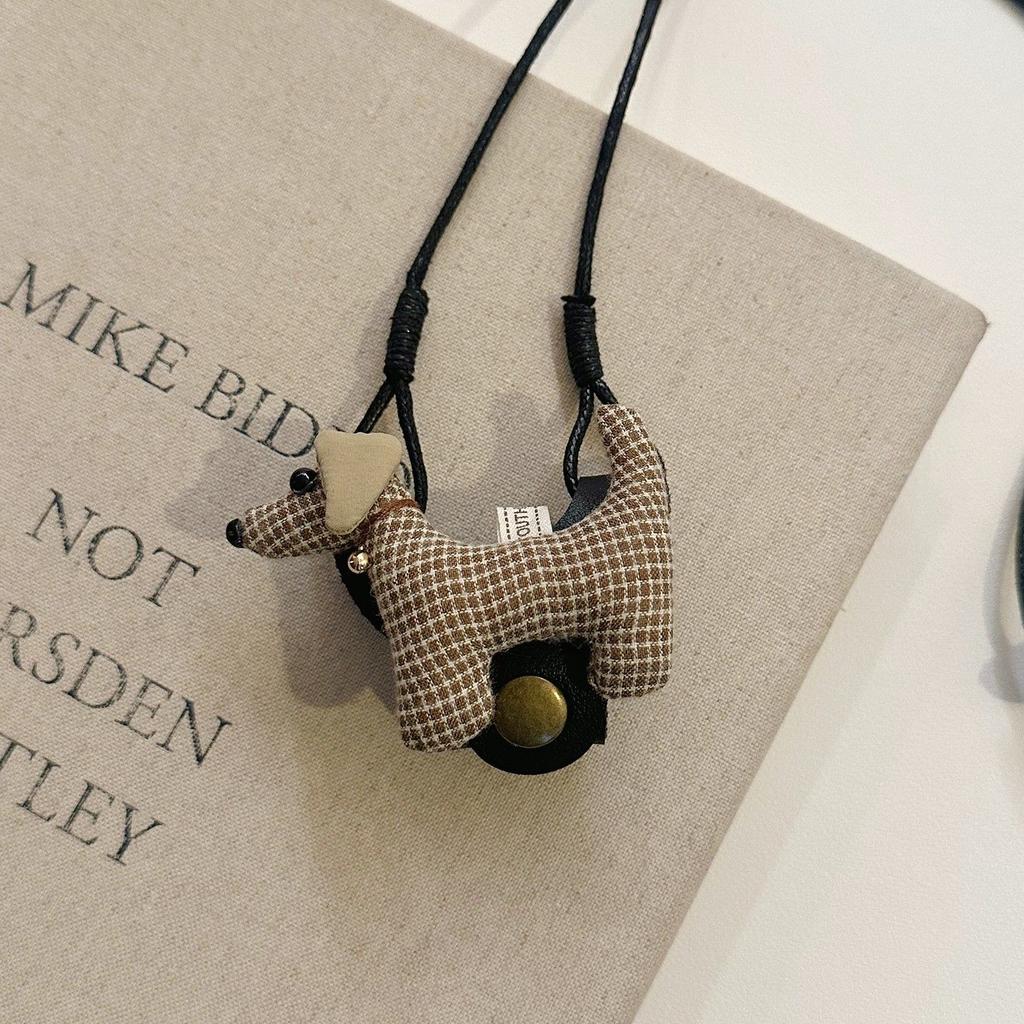 Cartoon Dachshund Leather Glasses Clip Hanging Neck Decorative Accessories Portable Cute Stylish Versatile Eyeglass Storage Gift