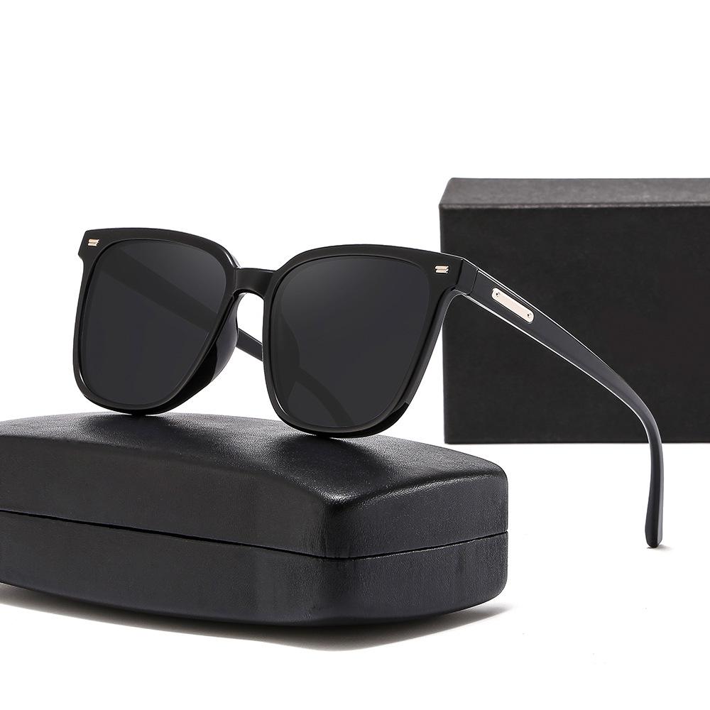 High-End Polarized Sunglasses with UV Protection - Sunset Blush Lens for Men and Women