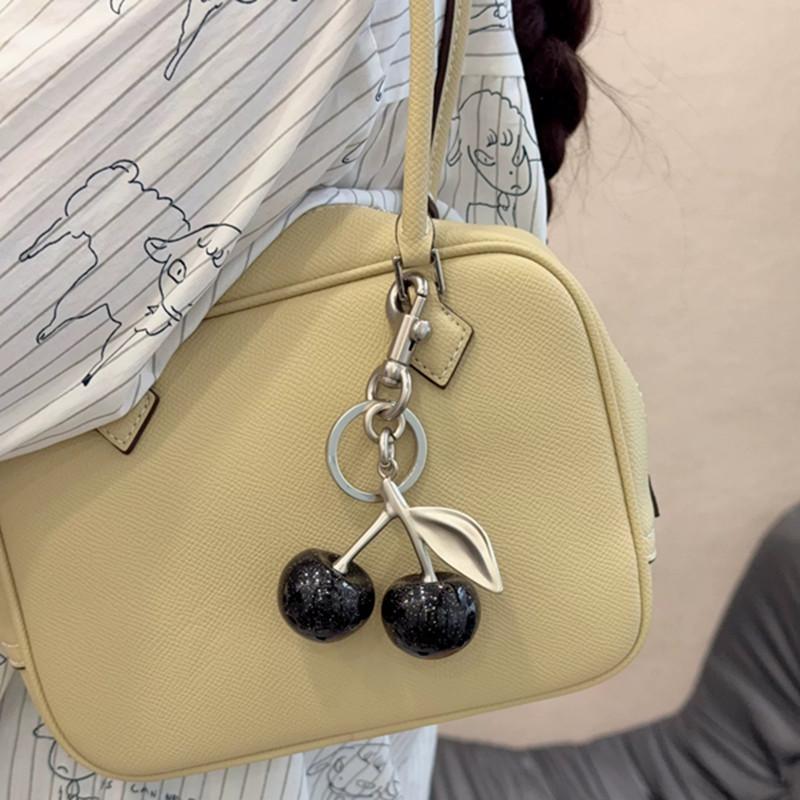 Classic Crystal Red Cherry Pendant Decoration For Coach Handbag Shoulder Bags Women's Keychain Bag Charms Accessory