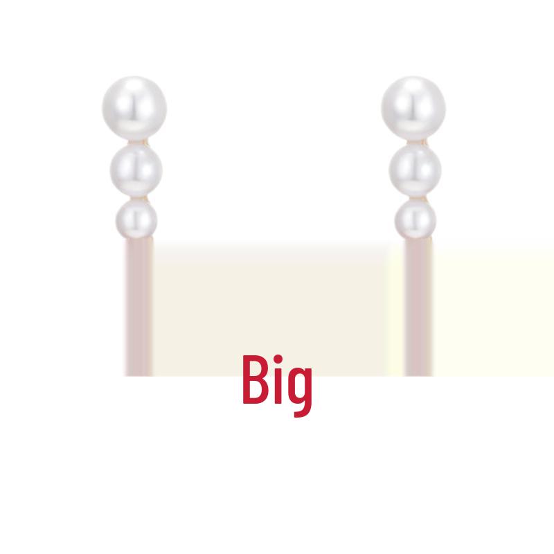 Red Christmas Tassel Earrings with Fur Ball & Bow - Elegant Autumn/Winter Design