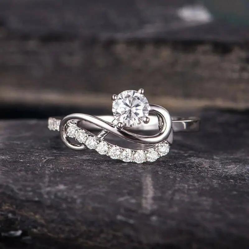 Huitan Fashion Stylish Rings for Women Noble Opulent Graceful Finger Accessories for Party Chic Bight CZ Wedding Band Jewelry
