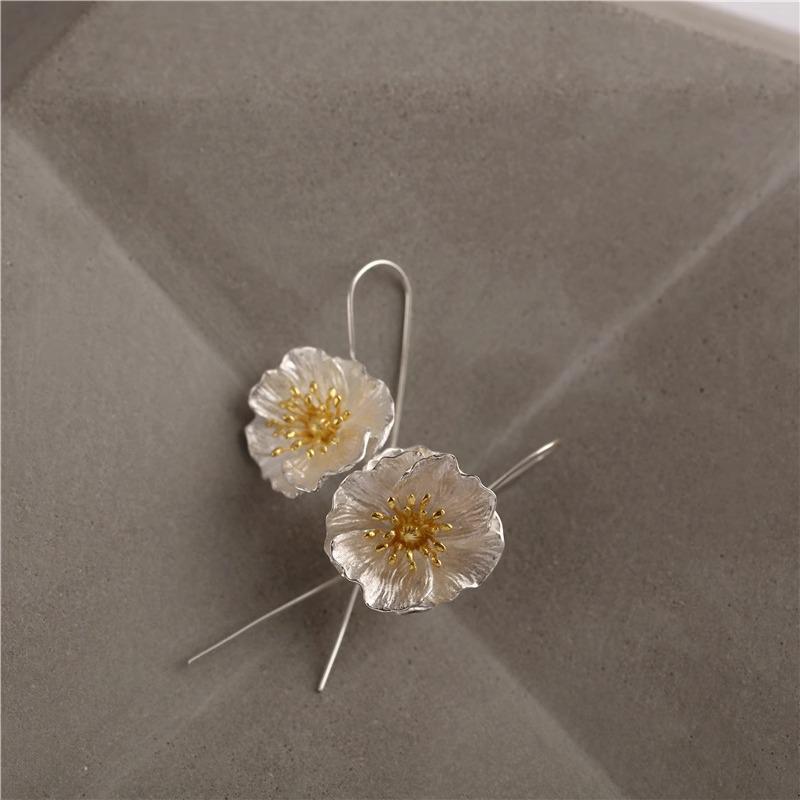 Vintage Floral Earrings: Unique, High-End, Luxurious Design