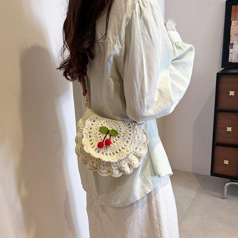 Yogodlns Vintage Woven Straw Handbag New Vacation Style Round Summer Beach Bag Fashion Crossbody Bag Ladies Messenger Bags