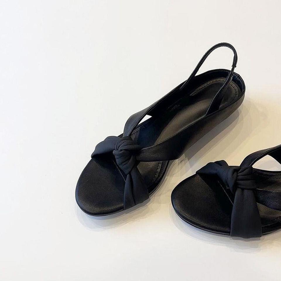 Retro Low-heeled Versatile Kink Roman Shoes for Women's New Super-foreign Fashion Niche Design Open-toed Round-head Sandals