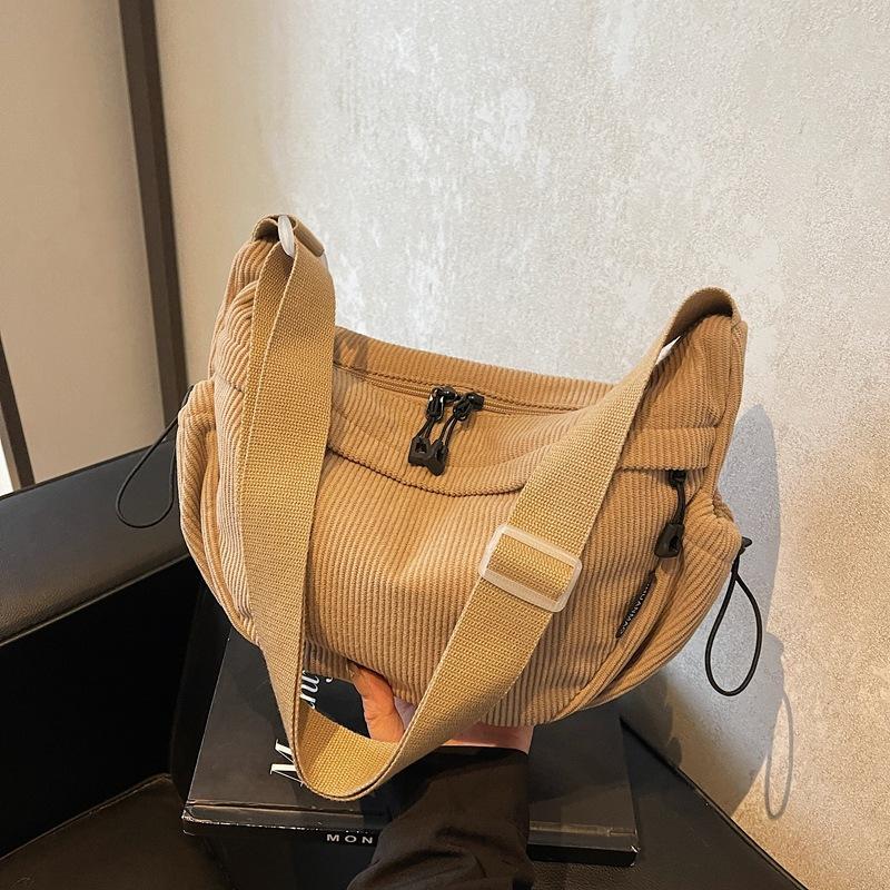 Casual Large-capacity Velvet Dumpling Bag Women's New Fashion Shoulder Bag Versatile Wide Shoulder Strap Messenger Bag