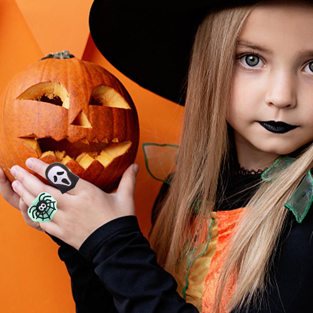 LED Light Halloween Ring Creative Glowing Ring Pumpkin Ghost Skull Rings for Kids Gifts Cute Luminous Finger Ring Party Supplies