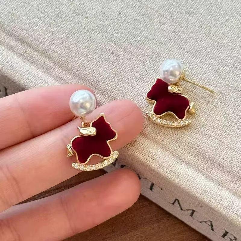 High-End 2025 Red Velvet Horse Beaded Earrings for Women: Unique, Beautiful, Light Luxury Stud Accessories