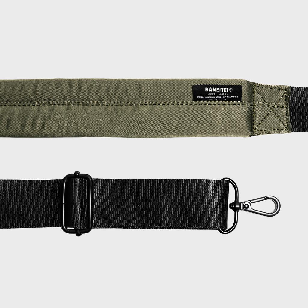 Kaneitei Rome Helmet Bag M (Olive Drab) / Recycled