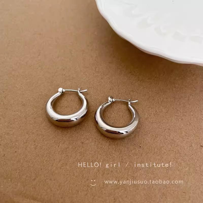 S925 Sterling Silver Hoop Earrings: Exaggerated, Luxurious & Versatile for Women