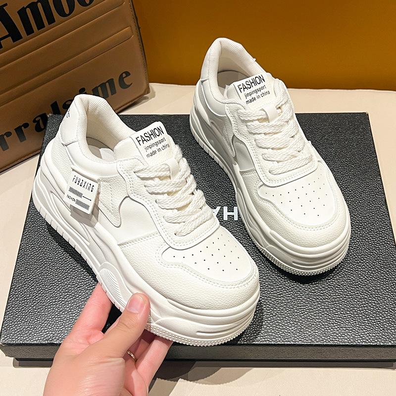 Little White Shoes with Thick Soles Women's 2024 Spring New Fashionable and Comfortable Board Shoes Sneakers Women