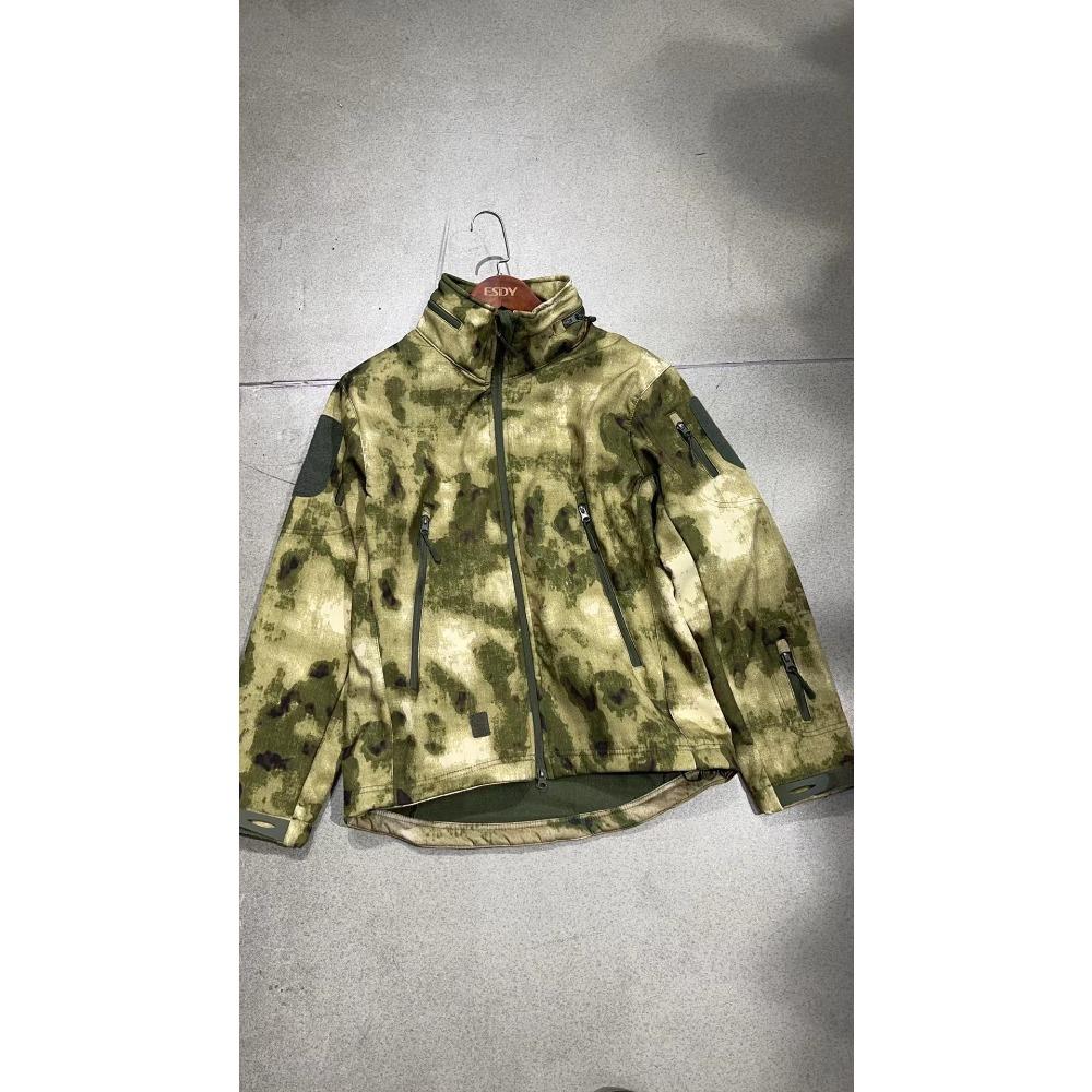 No. 2 Camouflage Solid Color Jacket, Soft Shell Fleece Breathable and Wear-resistant Hooded Jacket