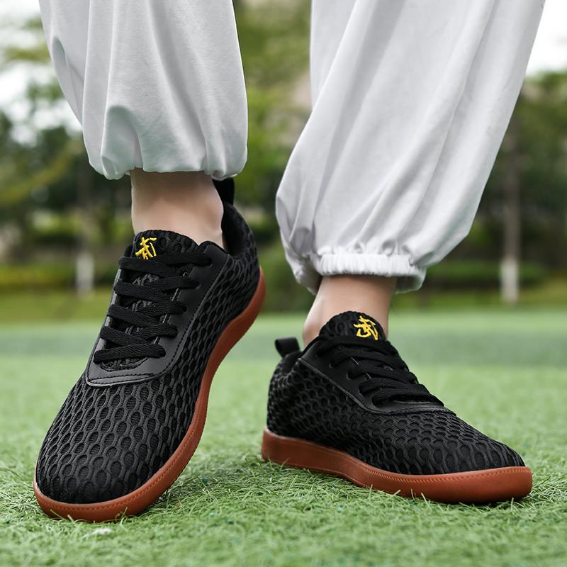 Men's and Women's Taekwondo Shoes Men's Sports Shoes Mesh Breathable Kung Fu Martial Arts Tai Chi Karate Sports Shoes