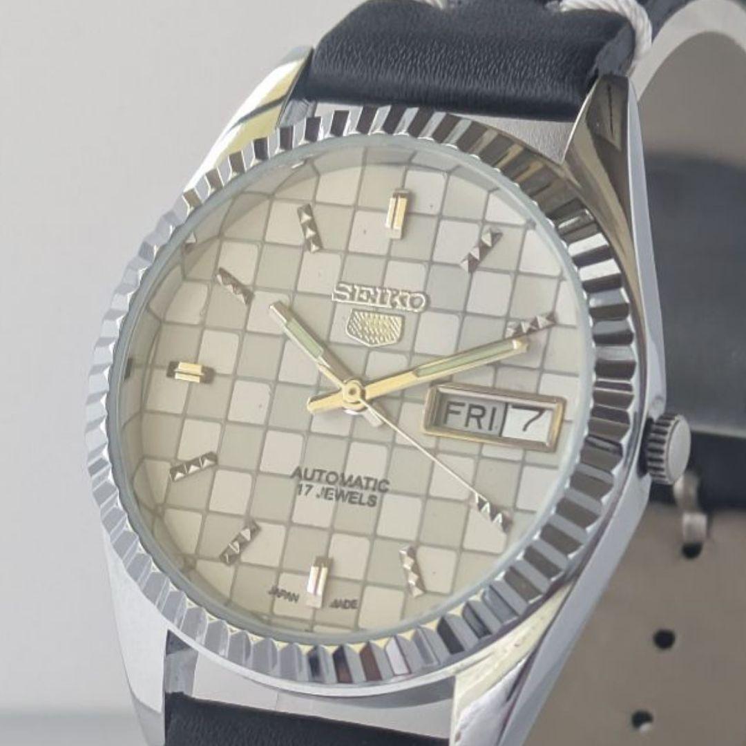 [Overhauled / Working item] Seiko 5 Automatic 80s Vintage  Rare white plaid dial Men s watch Day Date SEIKO Leather strap