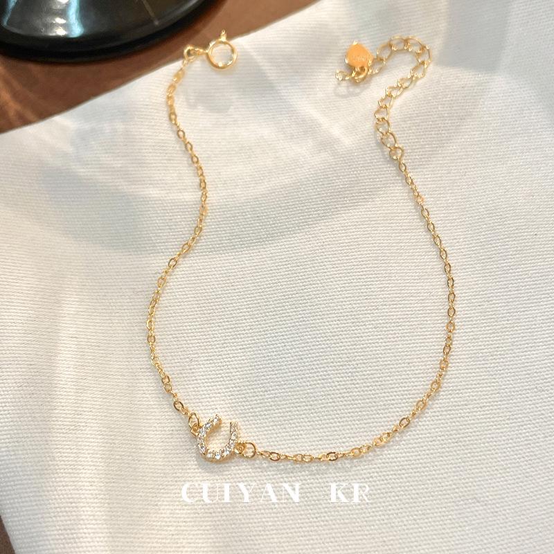 Cui Yan S925 Silver Korean-Japanese U-shaped Horseshoe Bracelet for Women - Simple, Luxurious, and Exquisite Hand Jewelry.