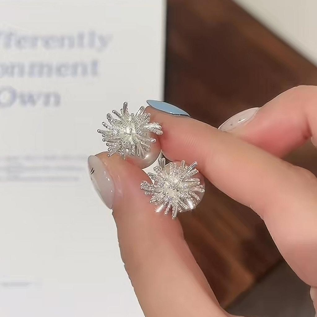 Zircon Geometric Pearl Stud Earrings Autumn and Winter Retro Elegant Earrings Temperament Earrings Women