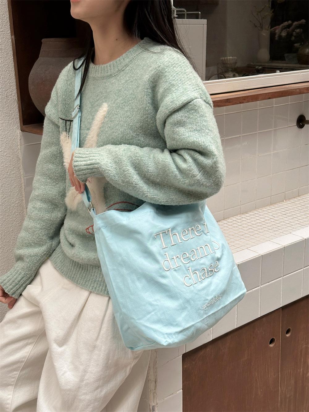 

2026 Trendy Korean Letter Tote Bag - Large Capacity Casual Canvas Bag for Women & Students светло-синий