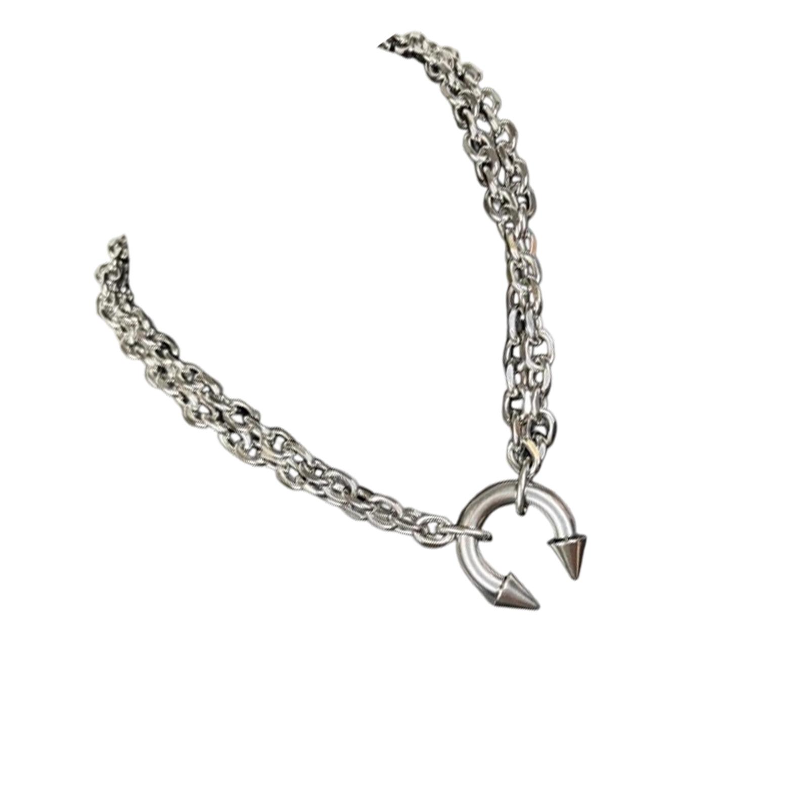 

Eye Catching Spiked Horseshoe Pendant Necklace Exaggerated Clavicle Chain for Street Style Industrial Stainless Steel