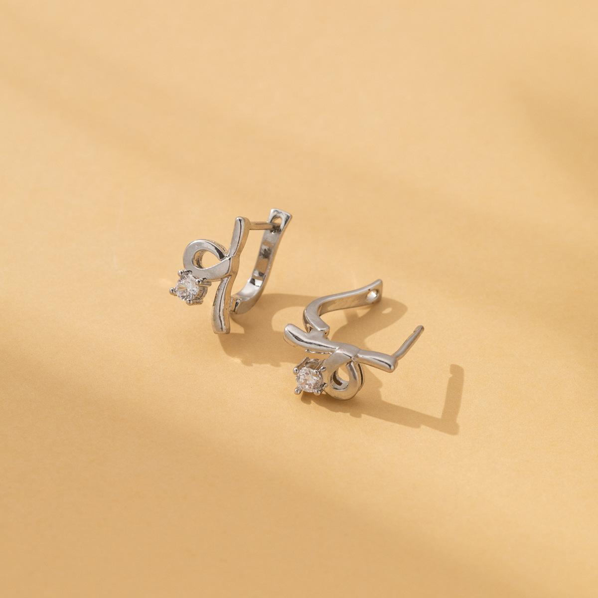 

Медные циркониевые шикарные серьги-ленты, простой U-образный дизайн для модных женщин