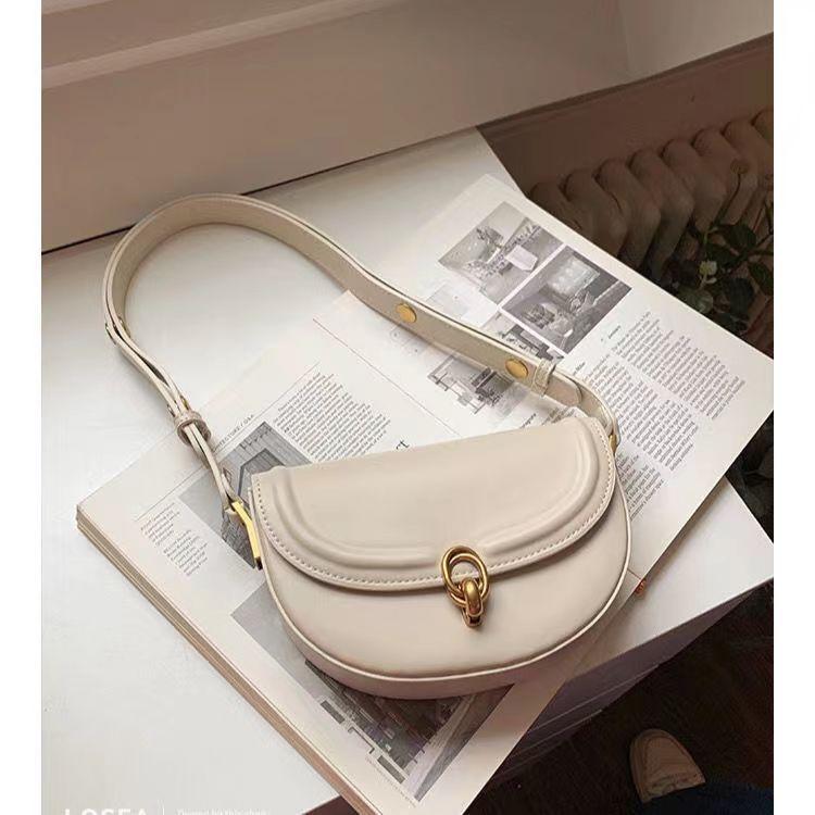 Высококачественная однотонная седельная сумка — фото 8