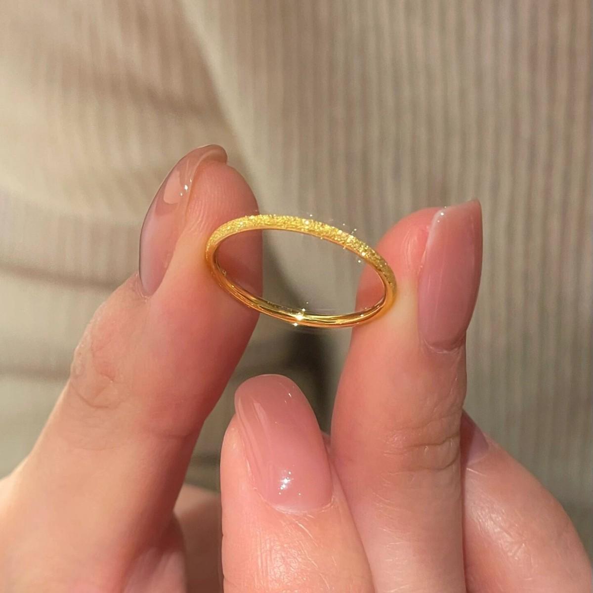 

Mini Sparkly Ring: Elegant Stackable Gold-Tone Band Fine Matte US Size 10