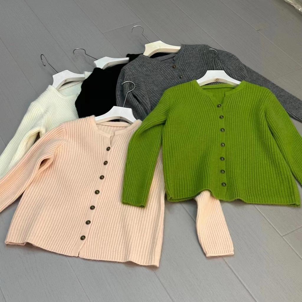 Gentle and lazy wind soft waxy crew neck knitted cardigan top women's autumn and winter new thin bottom sweater