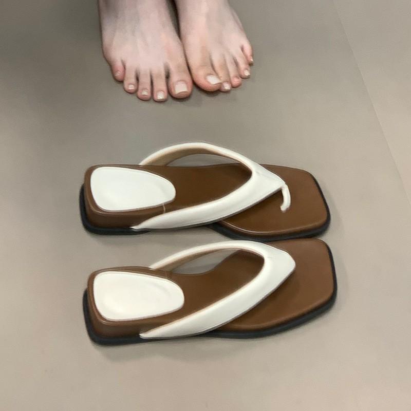 Seaside Pinch Flip-flops Women Wear New Beach Sandals Fashion Sense