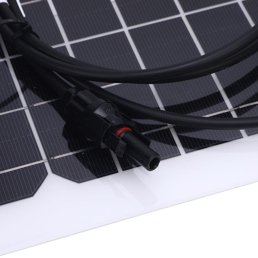 Solarladegerät-Set 15W18V Regendicht Multifunktionales Auto-Solarpanel Batterieladegerät mit Controller-Kit für Camping Gewächshaus