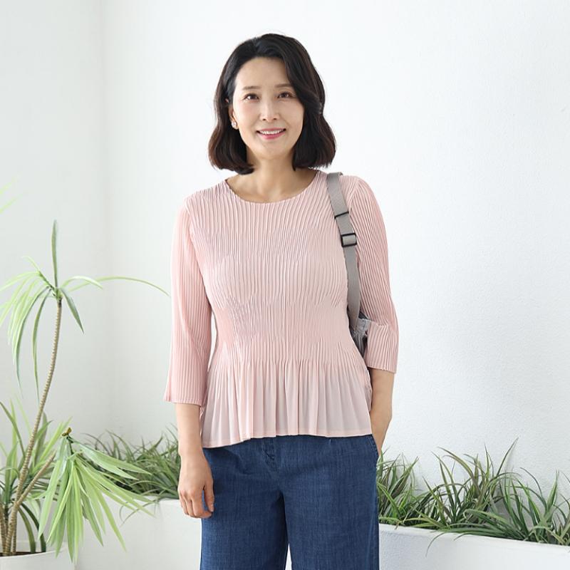 Shiz Madam Pleated Blouse T57517