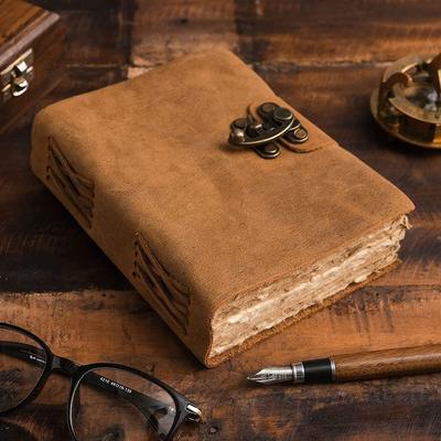 Handgefertigtes Vintage-Tagebuch im A5-Format mit Büttenrandpapier und Ledereinband, Büroplaner-Schreibnotizbücher