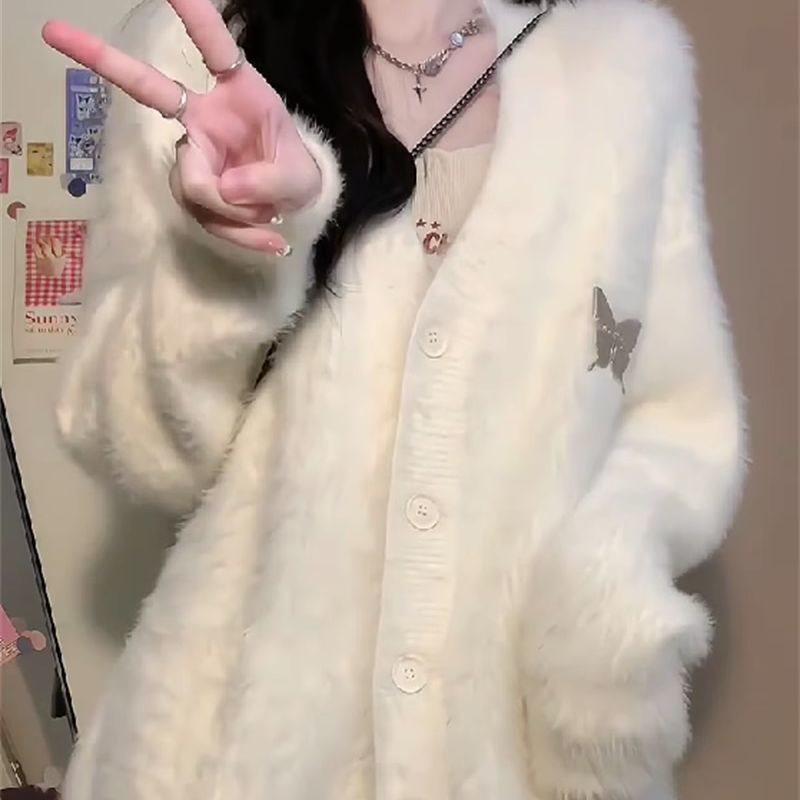 

ZHIBAOBI Mohair Cardigan: Soft, Korean-Style Loose Coat for Women. Perfect for Autumn and Spring. S (80-95 jin)