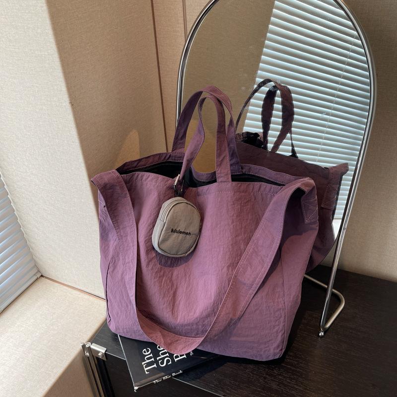 Large Capacity Bag Women's Autumn and Winter Versatile Lazy Wind Shoulder Messenger Bag Commuter Tote Bag
