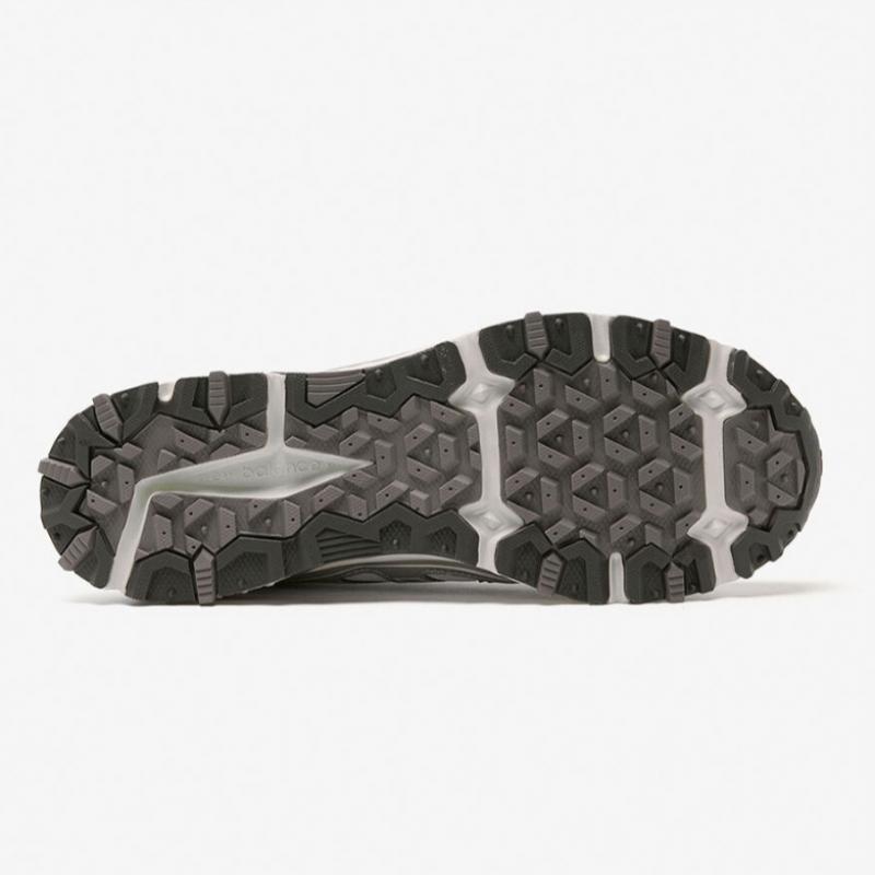 New Balance  New Balance  Nbpfes153v Mt410km5  Silver 