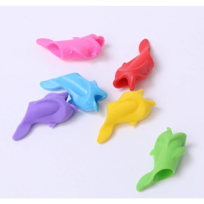 2026 New 4PCS Student Writing Grip Corrector Children's Gel Pen Grip Magic Tool Small Fish Silicone Pen Sleeve Random Color