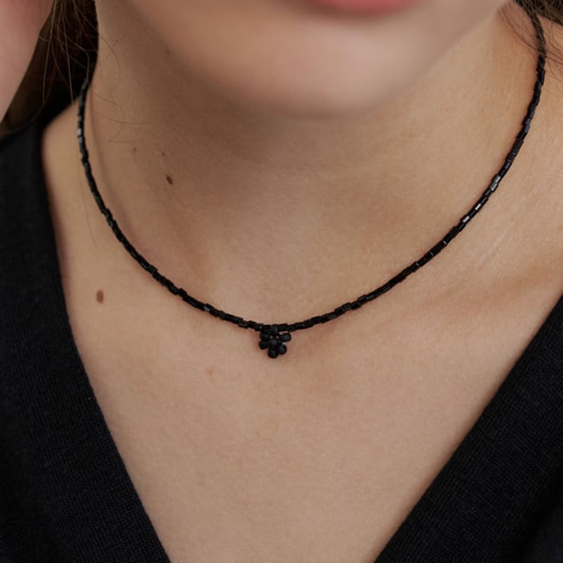 GETMEBLING petit flower necklace