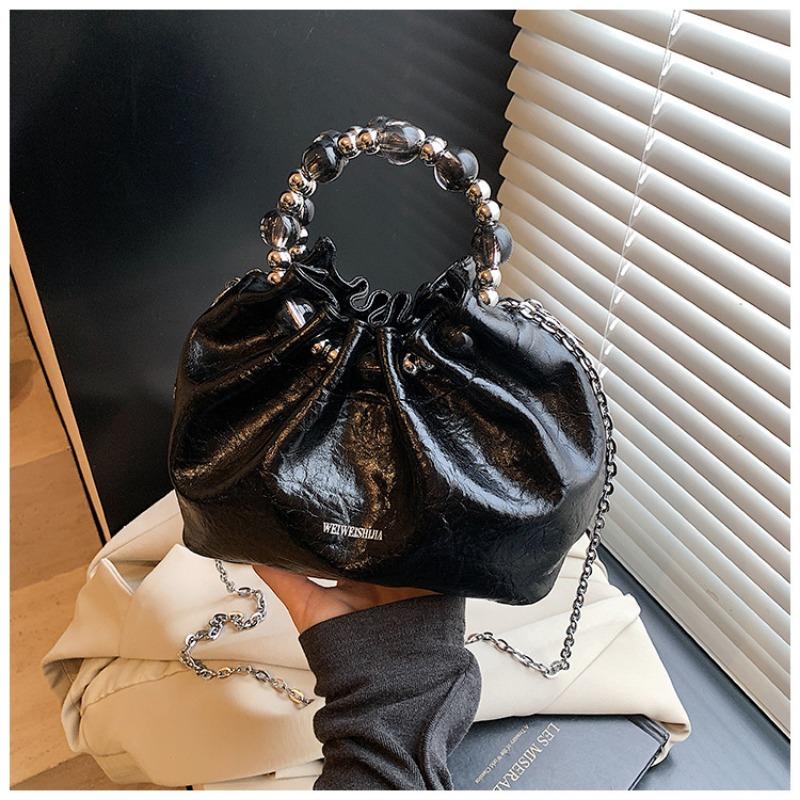 

Women s bag new pearl handbag fashion pleated shoulder bucket bag tide чорний