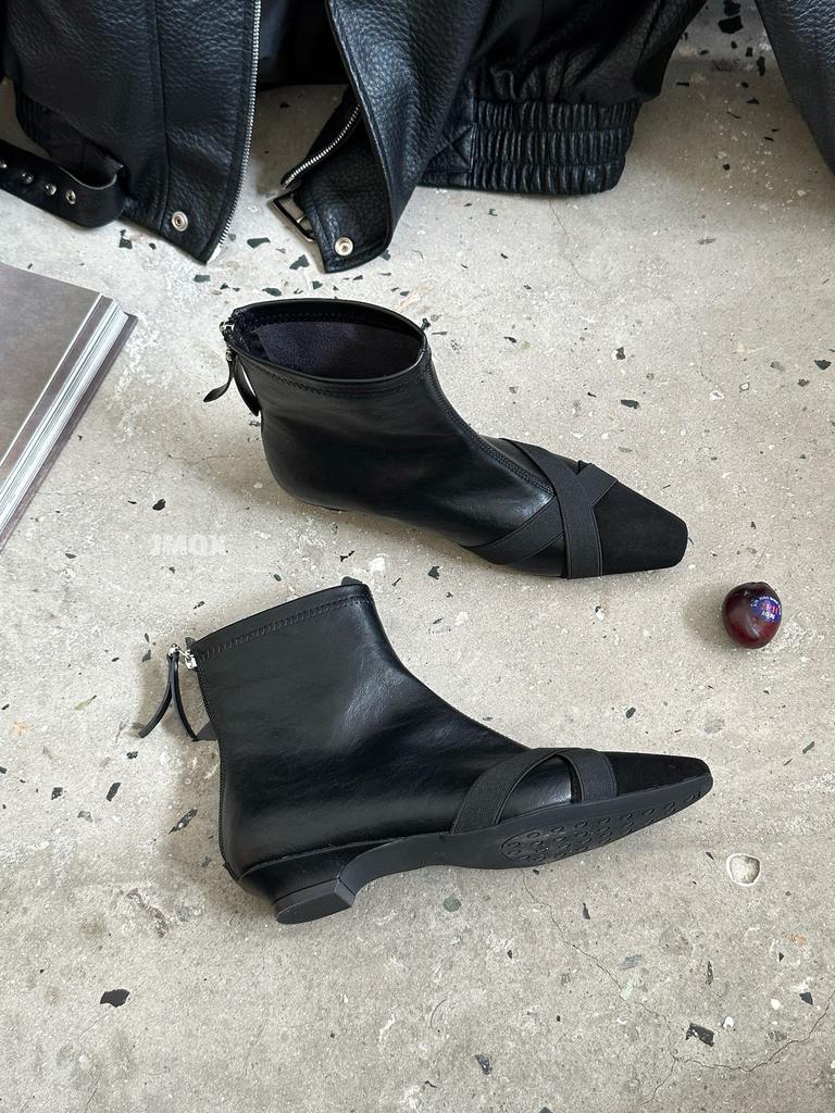 Flat short boots women's low heels 2025 autumn and winter new boots square head women's boots short boots niche thin boots Martin boots