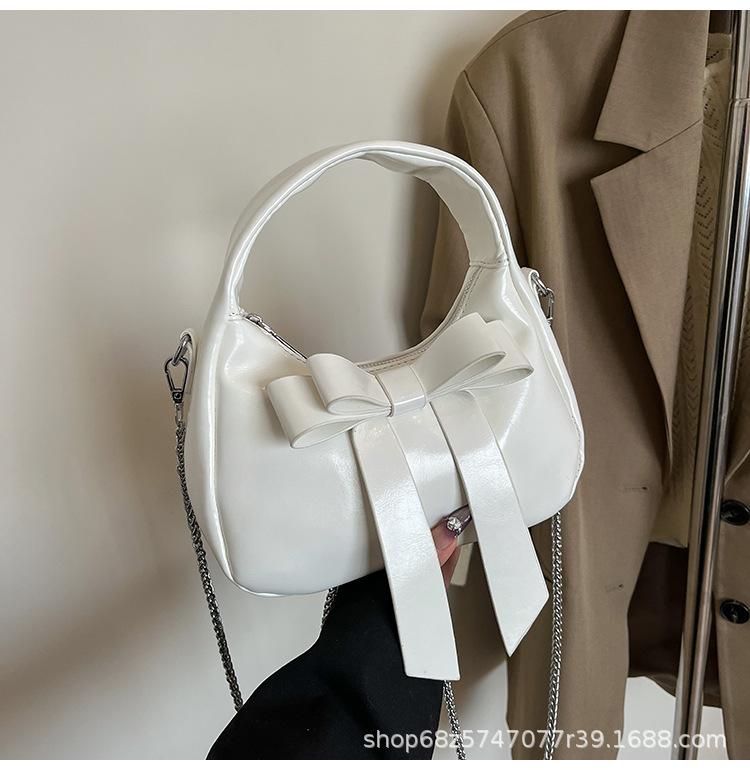 

High-end saddle small square bag women s sweet soft leather bow shoulder bag PU hand carried crossbody bag белый