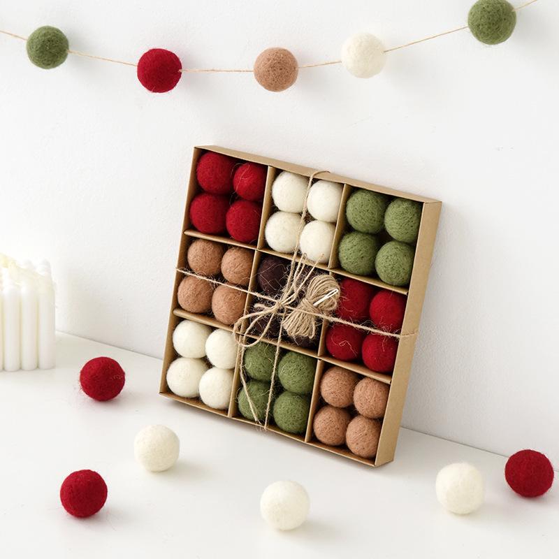 36pc/set Christmas Felt Wool Hanging Decoration Balls Charms Christmas Balls Christmas Tree Small Hangings Christmas Decoration