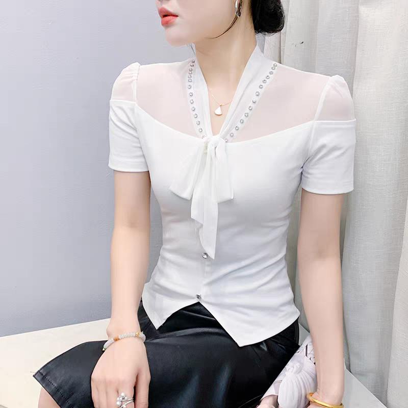 

Новая европейская летняя футболка Сексуальная футболка с V-образным вырезом на шнуровке и бантом Горячие бриллианты Женский топ Уличная одежда С коротким рукавом Приталенная футболка 3XL белый