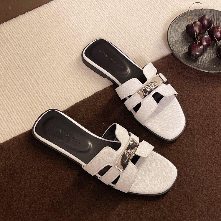 Small gold buckle silver sandals women's summer wear new retro hollow flat bottom one-word slippers casual beach shoes