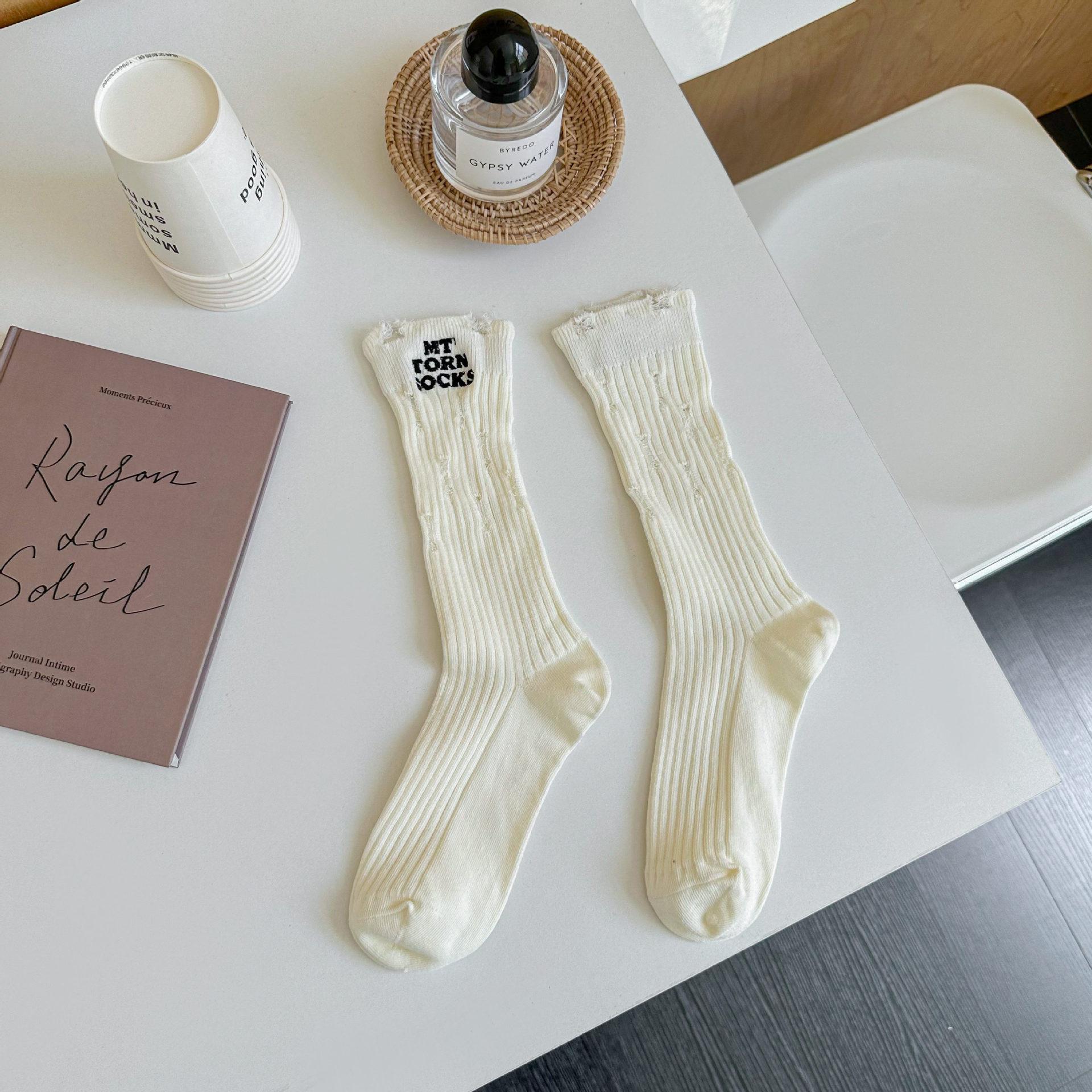 Ripped Socks English Embroidered Socks Women S Style Street Trend Fashion Mid-Tube Cotton Socks Solid Color Sports Style Women S Socks One size fits all молочный белый