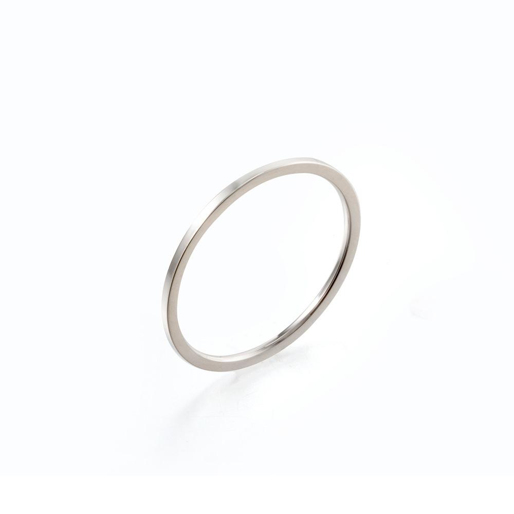 

Корейские простые нишевые простые кольца, тонкие хвостовые кольца, гладкие однотонные титановые стальные с покрытием из 18-каратного золота простые женские кольца No. 8