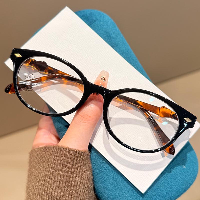 Women's INS Style Retro Small Oval Presbyopia Glasses Stylish Retro Ultra-Lightweight Anti-Blue Light Reading Glasses