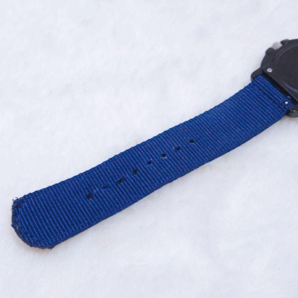 Used Working Item LUMINOX NAVY SEAL Navy Seals 3000/3900 V3 Blue Blue Dial Luminox