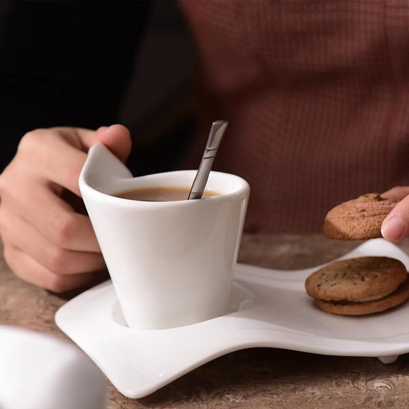 European-style Ceramic Coffee Cup and Saucer Set Home Office Water Tea Simple Wave Mug Solid Color Drinking