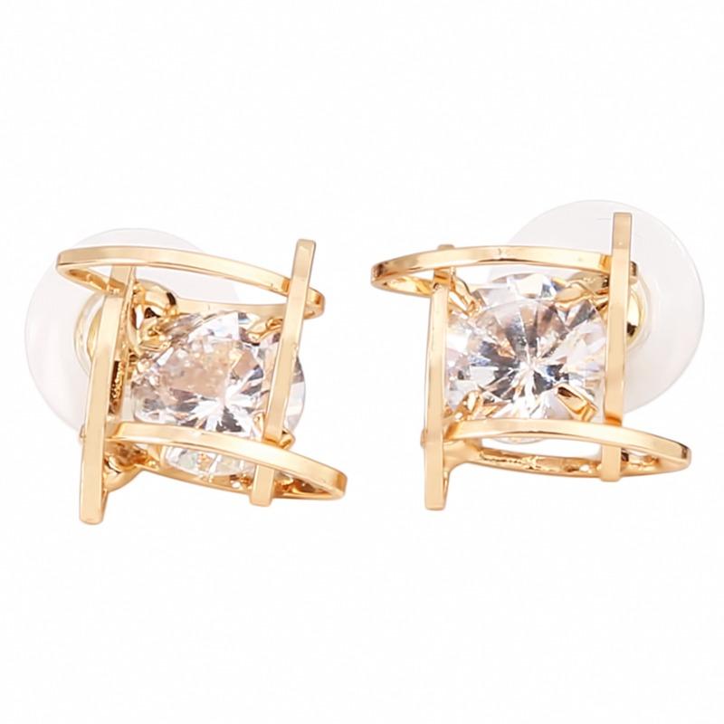 

Zircon Geometric Earrings For Women Girl Wild Simple Square Stud Earrings Brincos Fashion Elegant Jewelry Garment Accessories 1PC золотой
