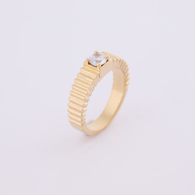 COLLECT SYNERGY vintage topaz band gold ring