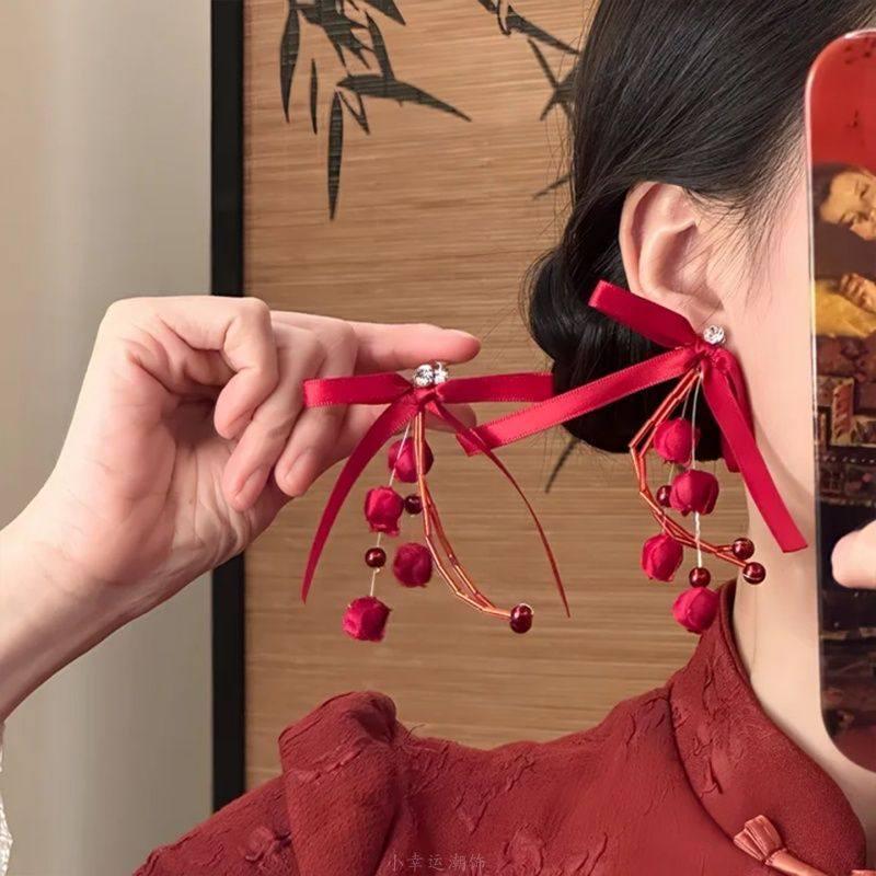 Серьга-кафф  Цветок жемчуга и бант  - Не требует прокола ушей, Элегантный и милый аксессуар для женщин